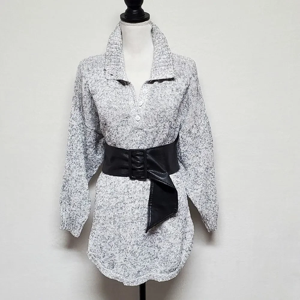 VINTAGE 1970s Erika Gray Black Speckle Knit High Low V-neck Wide Belt Dress M